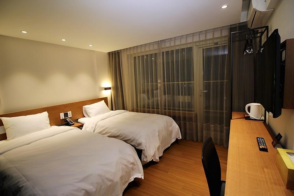 Winners Hotel Gangneung Exterior photo